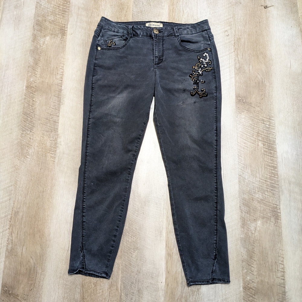 Democracy Gray Freedom Ankle Skimmer Jeans Bead Embroidered Size 8